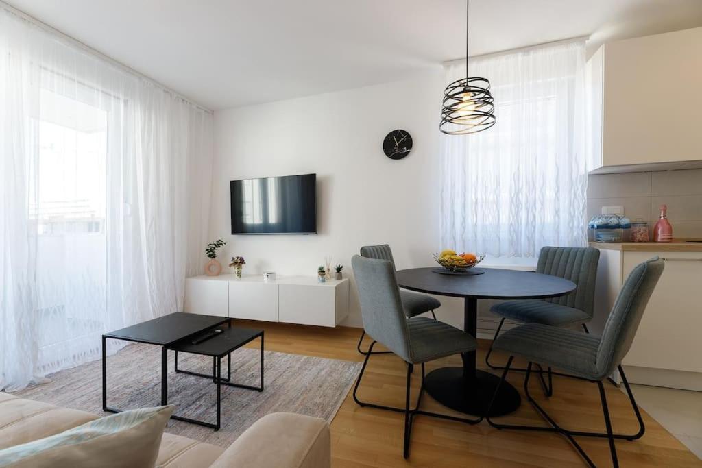 Apartment Pastel *